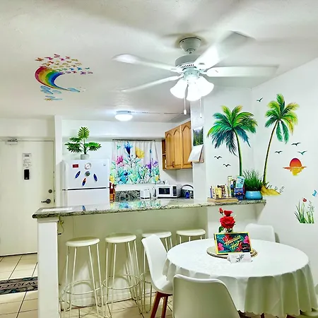 Waikiki 2 Bedrooms, 1 Bath, Free Parking, Sleep 6 Honolulu Exterior photo
